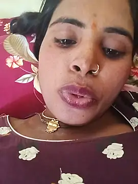 Snapshot of KRITIKA01990 chatting on June 25, 5:23 am KRITIKA01990 online show from June 25, 5:23 am