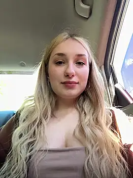 Polly Pop online show from June 19, 12:42 pm