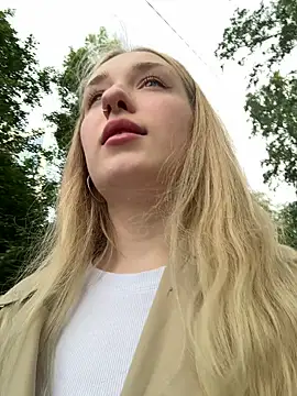 Polly Pop online show from June 26, 4:33 pm
