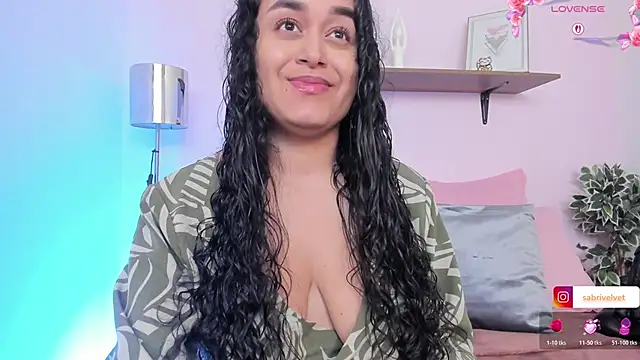 Snapshot of SabriVelvet chatting on June 8, 11:32 am SabriVelvet online show from June 8, 11:32 am