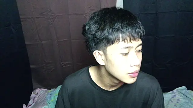 Hottwink09 online show from June 13, 7:17 am
