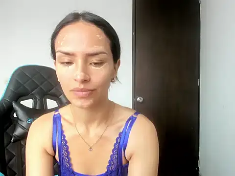 Snapshot of Megan_blue__ chatting on July 10, 3:58 pm Megan blue online show from July 10, 3:58 pm