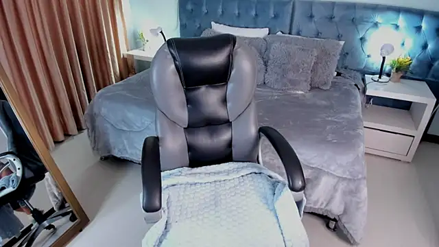 Snapshot of kat_cute__ chatting on June 5, 6:52 am kat cute online show from June 5, 6:52 am