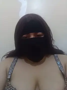 Snapshot of daloua_sexy chatting on June 9, 11:05 pm daloua sexy online show from June 9, 11:05 pm