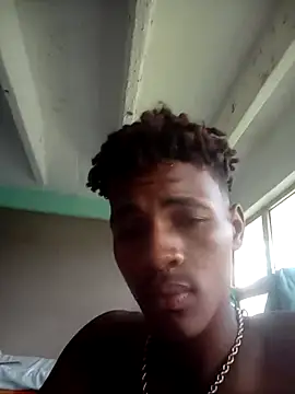 Snapshot of dantecruz19 chatting on July 7, 1:48 pm dantecruz19 online show from July 7, 1:48 pm