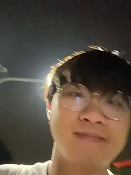 Snapshot of Yang_571 chatting on July 24, 3:54 pm Yang 571 online show from July 24, 3:54 pm
