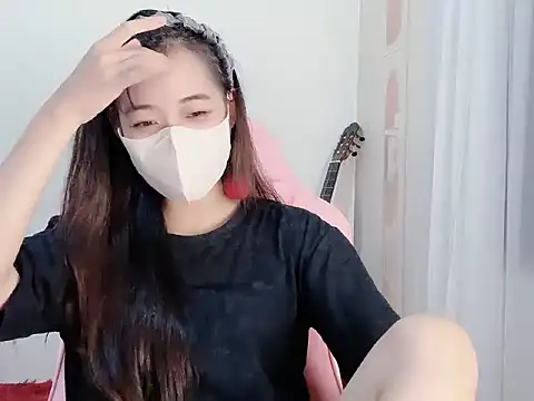 Snapshot of BUNNIIE_MIE chatting on June 23, 1:58 am BUNNIIE MIE online show from June 23, 1:58 am