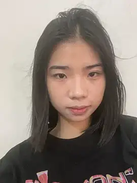 Snapshot of -Kempi- chatting on June 8, 2:01 am -Kempi- online show from June 8, 2:01 am