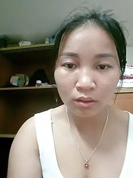 Snapshot of kye_love chatting on June 8, 1:28 am kye love online show from June 8, 1:28 am