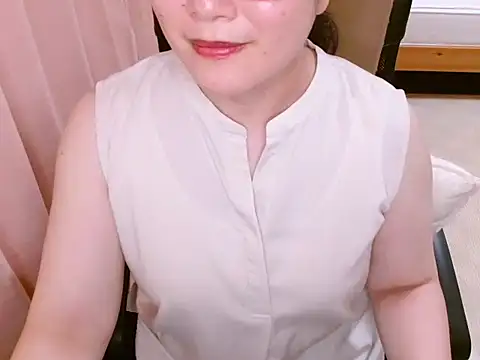 LENA-xo online show from July 6, 3:14 pm