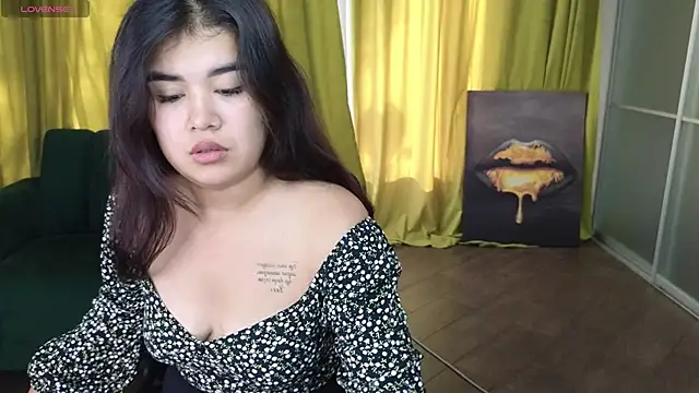 Snapshot of AlicaMayers chatting on June 8, 5:30 am AlicaMayers online show from June 8, 5:30 am