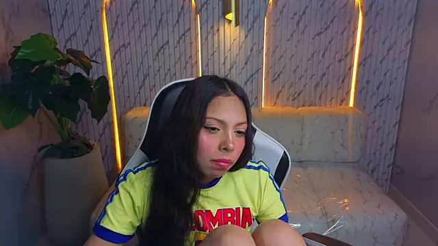 Snapshot of samantha_tx_ chatting on June 17, 3:09 am samantha tx online show from June 17, 3:09 am