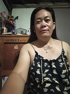 Snapshot of yensexy45 chatting on June 8, 7:31 am yensexy45 online show from June 8, 7:31 am