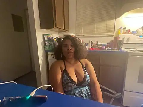 Snapshot of mazikeen94 chatting on June 25, 10:31 am mazikeen94 online show from June 25, 10:31 am