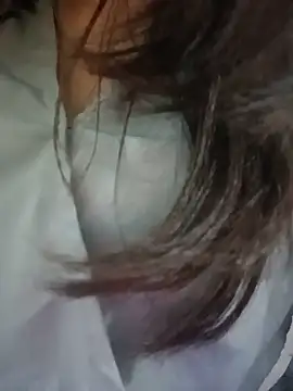 Snapshot of Yours_Niya chatting on June 4, 10:54 am Yours Niya online show from June 4, 10:54 am