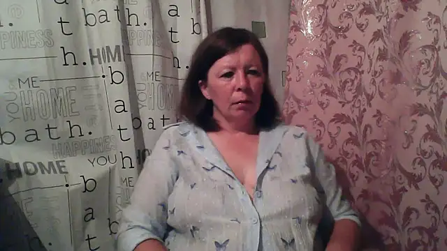Snapshot of Schastlivaya43 chatting on July 13, 7:49 pm Schastlivaya43 online show from July 13, 7:49 pm