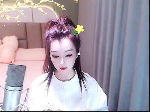 Snapshot of Mimi66688 chatting on June 11, 10:35 am Mimi66688 online show from June 11, 10:35 am