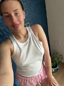 Snapshot of Nikoli_star chatting on June 8, 5:08 am Nikoli star online show from June 8, 5:08 am