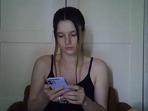 Snapshot of KatteLightX chatting on June 14, 3:41 am KatteLightX online show from June 14, 3:41 am