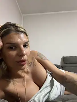 AylineRose online show from June 7, 8:23 pm