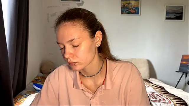 ShonaPitcherello online show from June 9, 1:01 pm