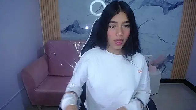 Snapshot of HotStreawberry_ch chatting on June 8, 12:49 pm HotStreawberry ch online show from June 8, 12:49 pm