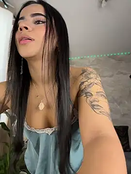 Snapshot of kate_aly chatting on July 23, 9:46 pm kate aly online show from July 23, 9:46 pm