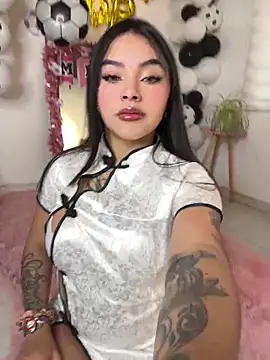 Snapshot of mia_zafirr chatting on June 18, 9:30 pm mia zafirr online show from June 18, 9:30 pm