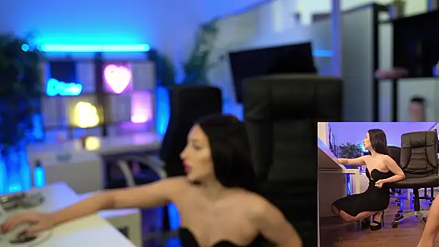 BabesGoWild online show from February 16, 5:47 am