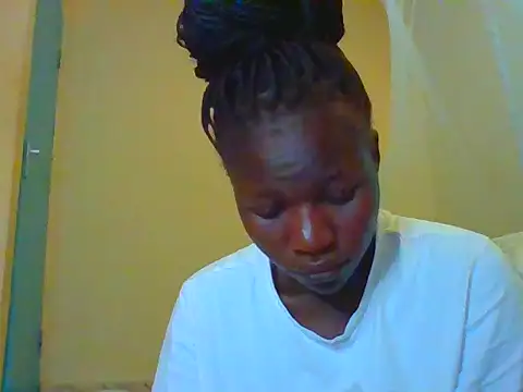 Snapshot of candycrusha chatting on June 7, 7:56 am candycrusha online show from June 7, 7:56 am