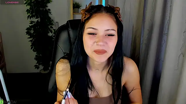 Snapshot of Baby_Sunsh1ne_ chatting on June 28, 1:22 am Baby Sunsh1ne online show from June 28, 1:22 am