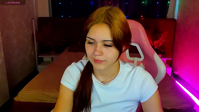 Snapshot of Baby_Sunsh1ne_ chatting on July 25, 8:45 am Baby Sunsh1ne online show from July 25, 8:45 am