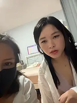Snapshot of wish_rui0 chatting on June 26, 12:15 am wish rui0 online show from June 26, 12:15 am