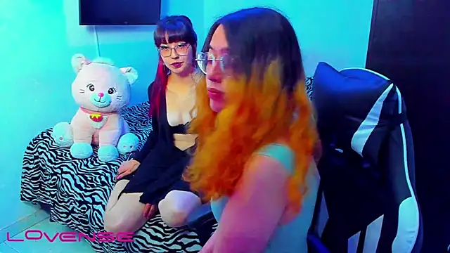 raven kitty online show from June 10, 4:12 am