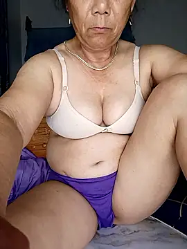 Snapshot of KK_orio chatting on June 10, 7:13 pm KK orio online show from June 10, 7:13 pm