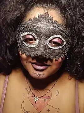 Snapshot of Tiger_Tigress chatting on July 18, 7:17 pm Tiger Tigress online show from July 18, 7:17 pm