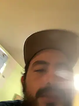 Snapshot of urratherme chatting on June 20, 10:23 pm urratherme online show from June 20, 10:23 pm