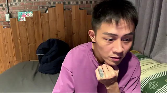 Snapshot of deansu0819 chatting on June 12, 3:33 pm deansu0819 online show from June 12, 3:33 pm