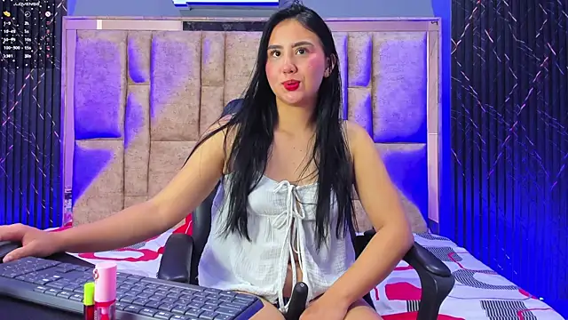 Snapshot of nala_cuty chatting on July 25, 1:08 pm nala cuty online show from July 25, 1:08 pm