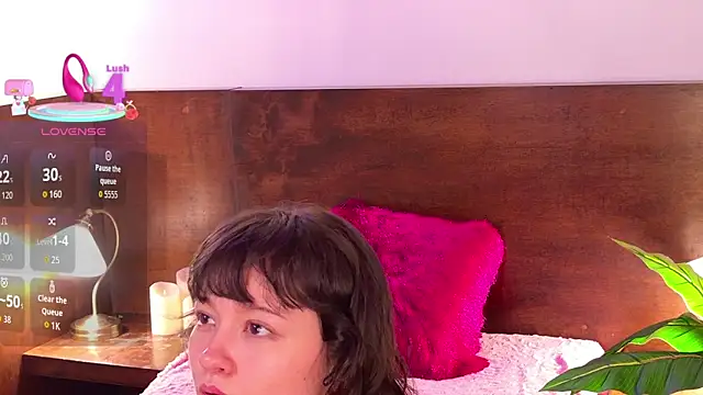 Snapshot of Emily_amaura chatting on June 22, 4:04 pm Emily amaura online show from June 22, 4:04 pm