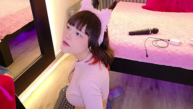 Snapshot of Emily_amaura chatting on July 10, 4:20 pm Emily amaura online show from July 10, 4:20 pm