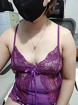 Snapshot of KYE_sexyy chatting on June 9, 1:06 am KYE sexyy online show from June 9, 1:06 am