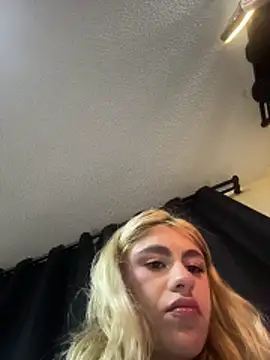 Lia-firee online show from June 19, 3:11 am