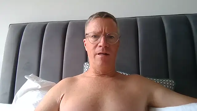Snapshot of SinfulPulse69 chatting on June 12, 11:20 am SinfulPulse69 online show from June 12, 11:20 am