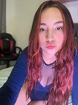 Snapshot of JUANITA-007 chatting on July 11, 12:41 pm JUANITA-007 online show from July 11, 12:41 pm