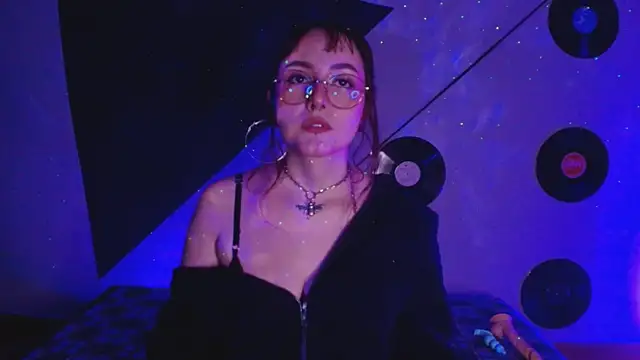 Snapshot of Allissa_Noir chatting on August 7, 2:57 am Allissa Noir online show from August 7, 2:57 am