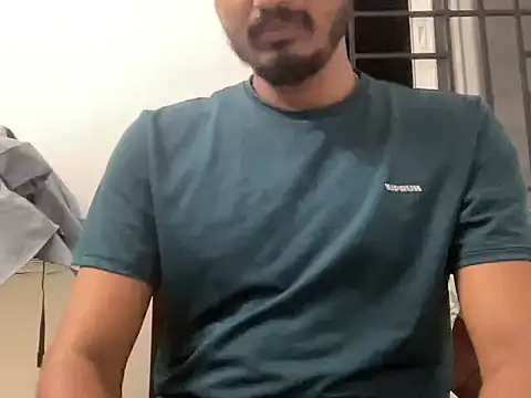 Snapshot of NAVIN0001 chatting on August 9, 6:24 pm NAVIN0001 online show from August 9, 6:24 pm