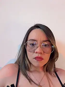 Emma Jonas online show from June 16, 7:49 pm