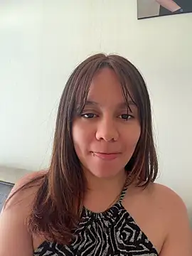 Emma Jonas online show from July 18, 7:50 pm