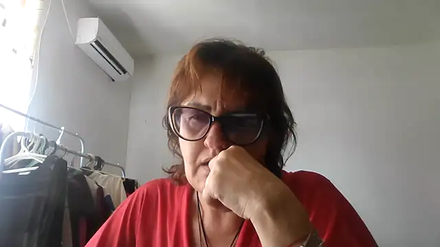Snapshot of ErikaXShine chatting on August 3, 7:51 am ErikaXShine online show from August 3, 7:51 am